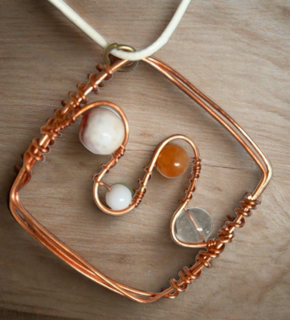 Tangerine skies (Necklace)