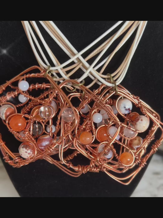 Tangerine skies (Necklace)